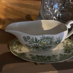 Wedgwood Kent Green Gravy Boat and Plate